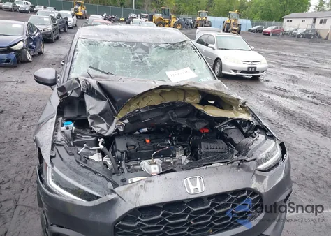 2024 Honda Hr-V Awd Lx z USA, uszkodzony, nr VIN 3CZRZ2H32RM776156